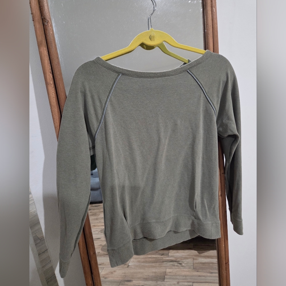 Lululemon Women's Olive Green Long Sleeve